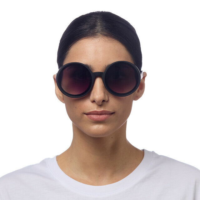 Monica OK014 zwart (paarse lens)